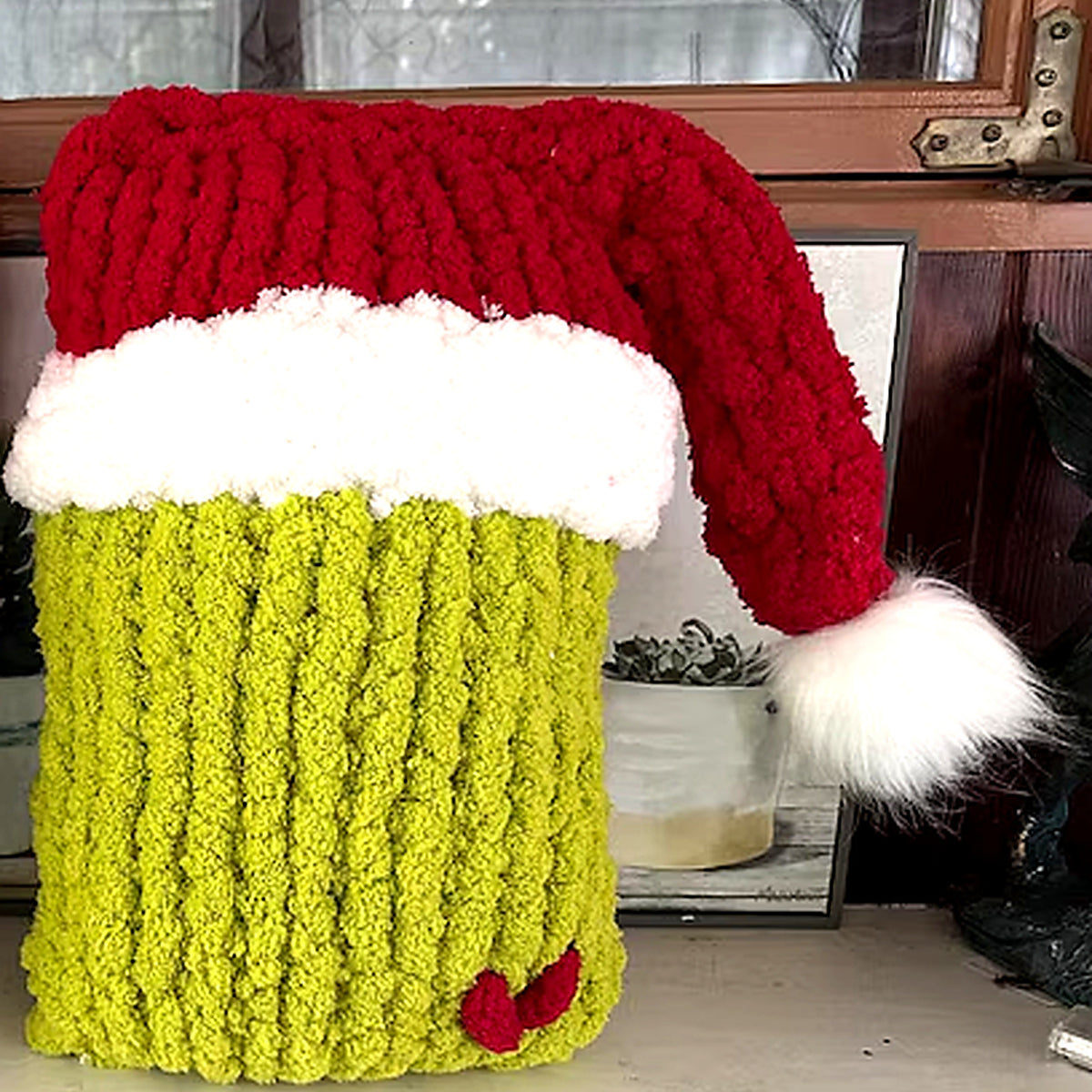 Mischievous Green Santa Pillow Hand Knit Pattern PDF – Chunky Christmas Decor
